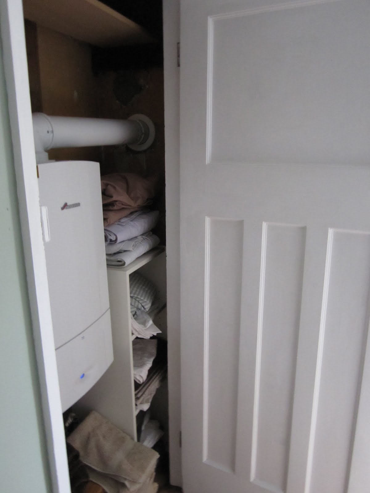 airing cupboard
