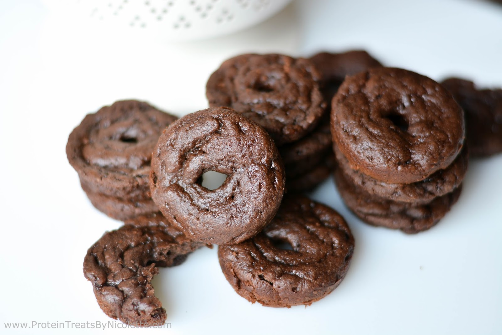 Protein Treats By Nicolette Mini Chocolate Brownie Protein Donuts