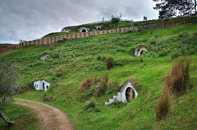 Desa Hobbiton Yang Terlupakan [ www.BlogApaAja.com ]
