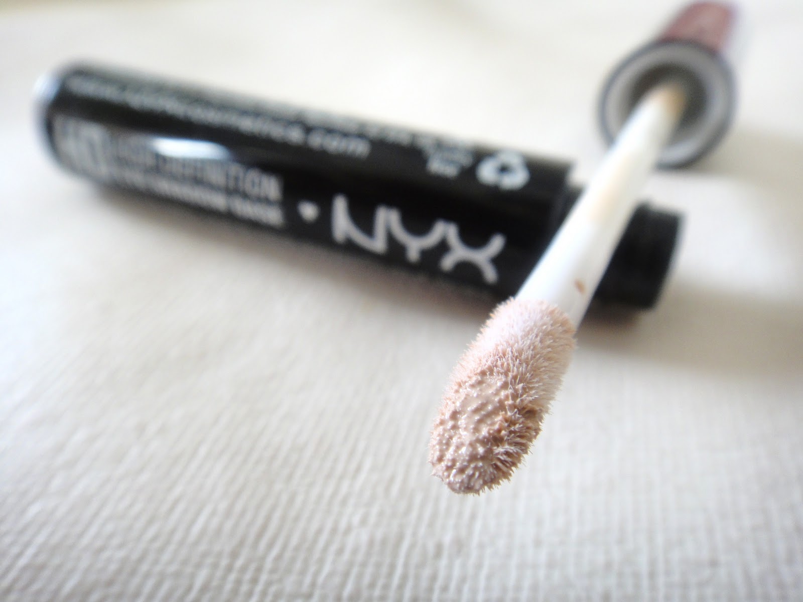 thePURPLEspirit NYX hd eyeshadow base swatches and review