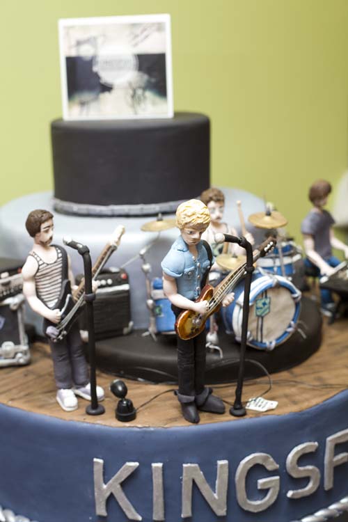 Pursue Your Passion Elaborate "Rocker" Cake Takes 120 Hours to Custom
