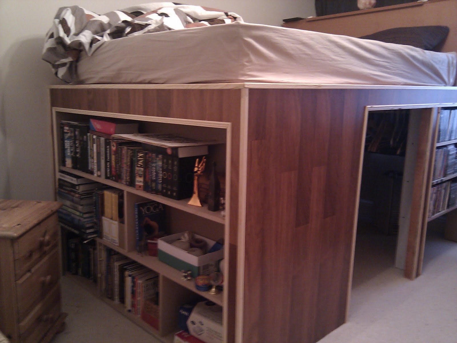 TOM FLOORING sleeping gallery with built in wardrobe