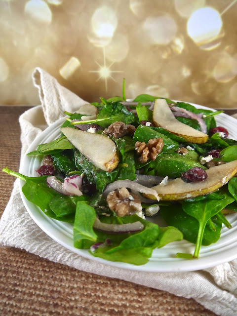christmas spinach salad with pear vinaigrette