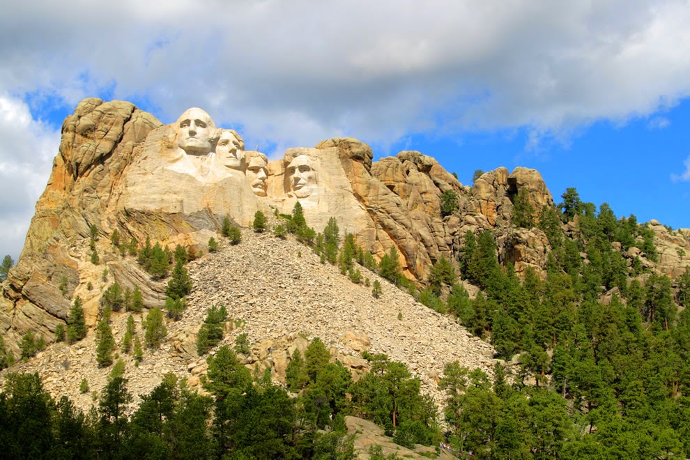 Email Forwards Fun! The Black Hills of South Dakota Mt Rushmore