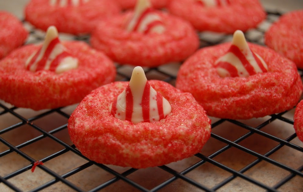 Candy Cane Kisses....A Cookie Recipe