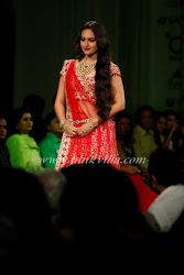 Sonakshi Sinha walks the ramp for Jyotsna Tiwari at the Aamby Valley Bridal Fashion Week