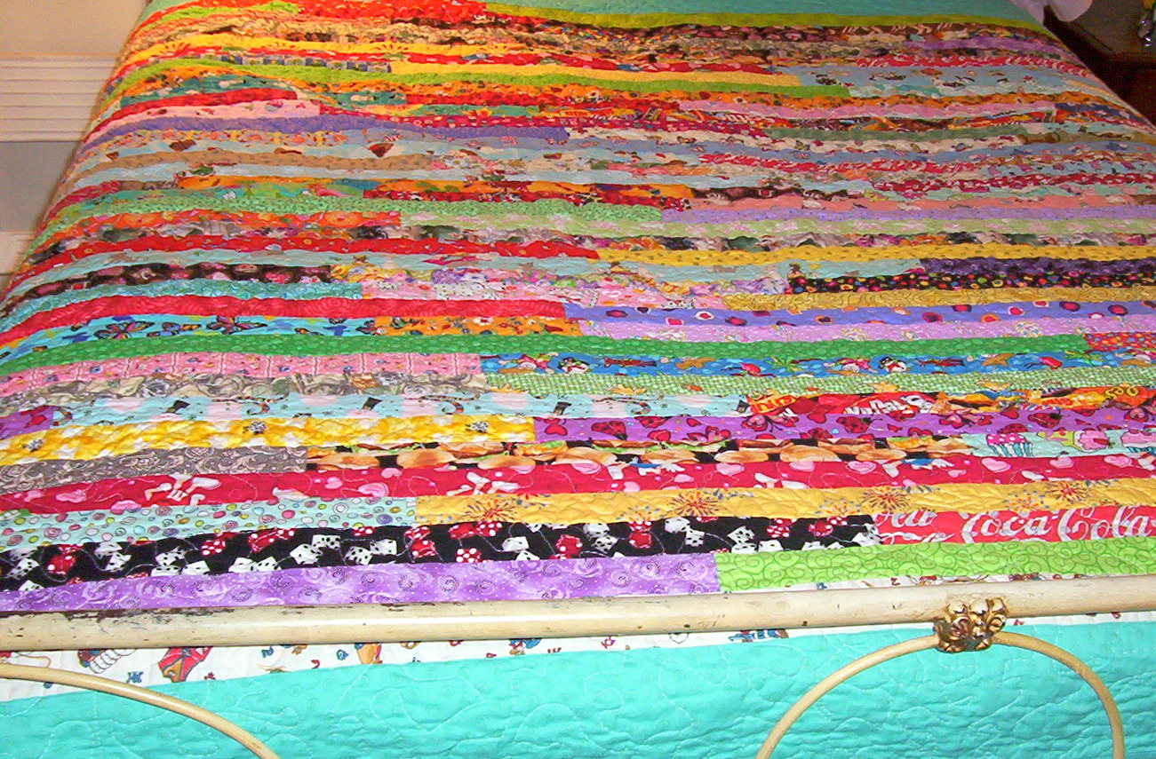 Selvage Blog Strata Quilt by Lois Cox