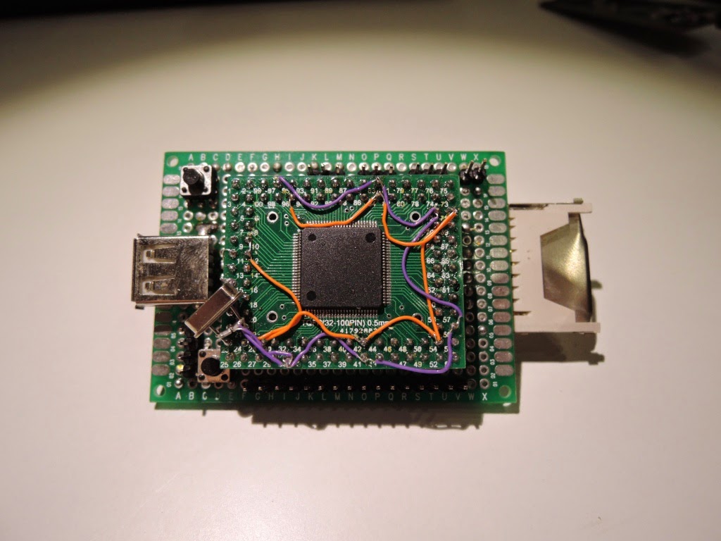 base48 Hackerspace Smoothie on a breadboard alternative