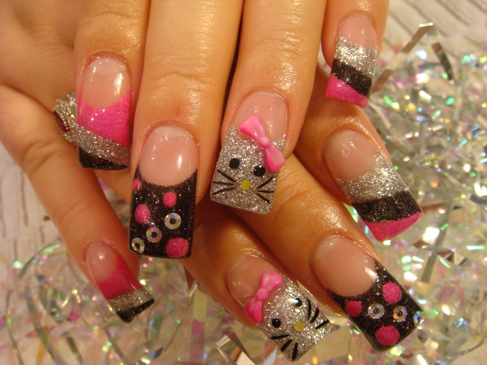 Nail Art HELLO KITTY NAILS