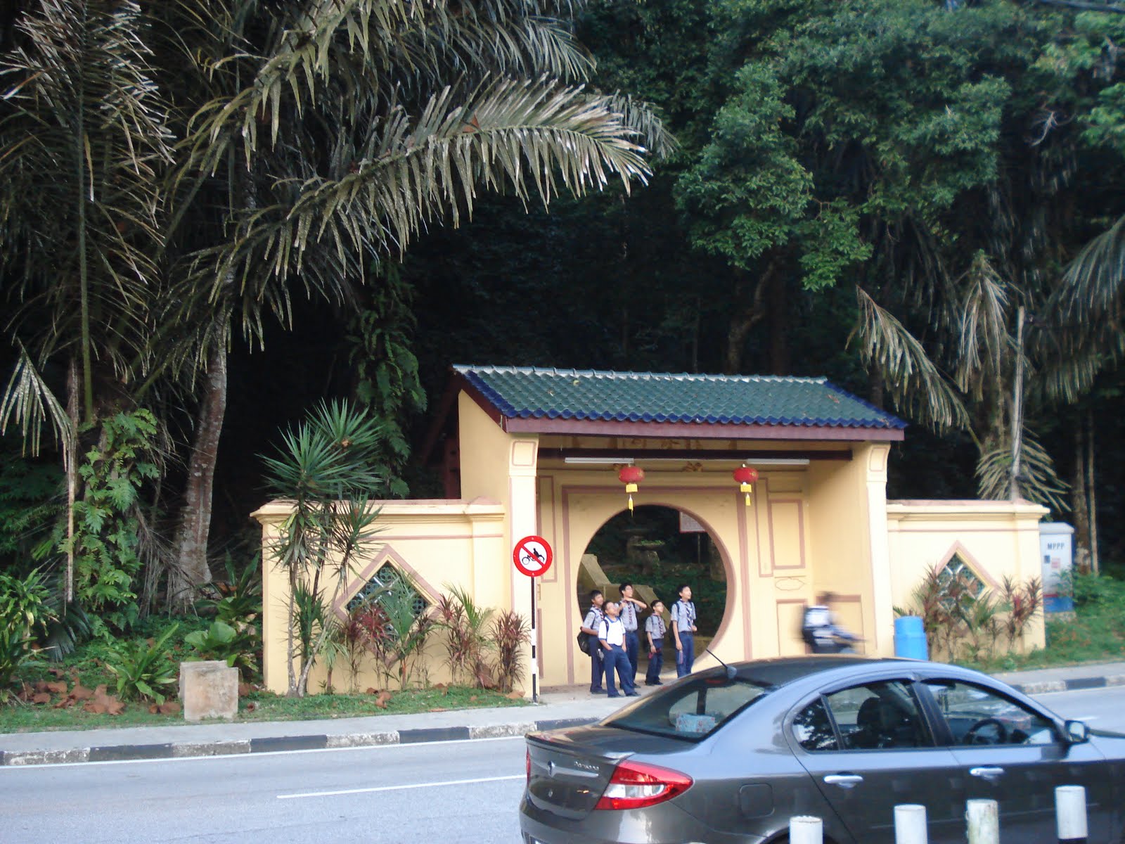Itchy Feet Moon Gate to Penang Hill June 26 2011