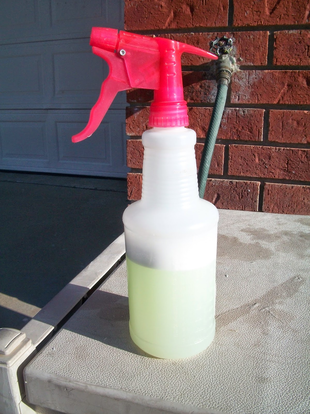 Mom Knows Best Homemade Weed Killer Spray That Uses Non Chemical Products