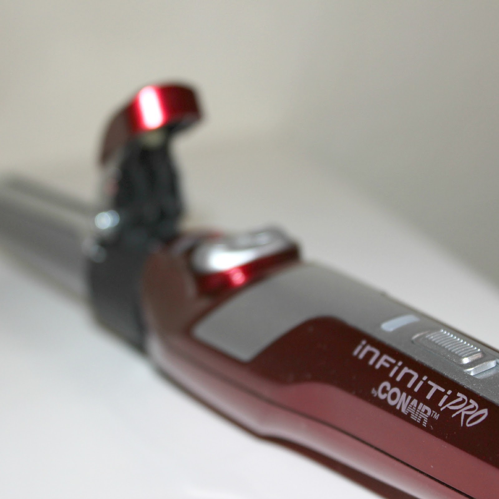 blushing basics Infiniti Pro by Conair™ AutoRotating Curling Iron