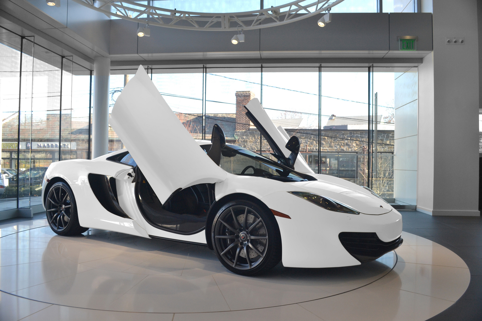 Volgorde Mclaren Mp4 12c Di Indonesia Di Bawah Rp 7 Miliar