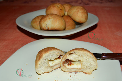 
panecillos Rellenos Caprese
