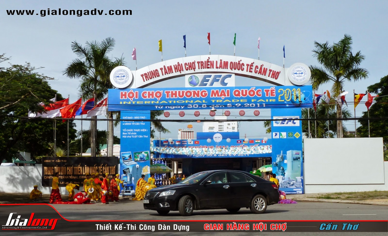 Thi công gian hàng hội chợ triển lãm, booth quảng cáo hội chơ.