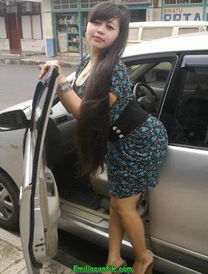Cerita seks Bercinta di dalam taksi Cerita seks Bercinta di dalam taksi