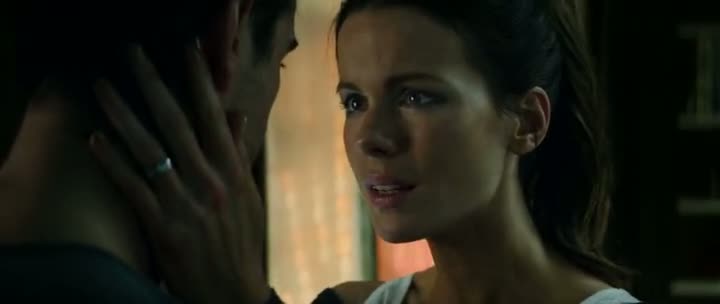 Total Recall (2012) Full Hindi Dubbed Movie 300MB Compressed PC Movie Free Download