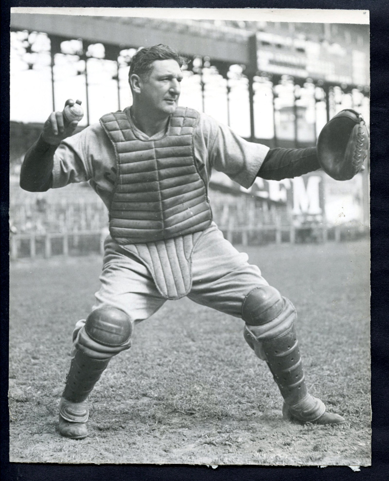 Former Italian / American New York Giants Hall of Fame Catcher Ernie