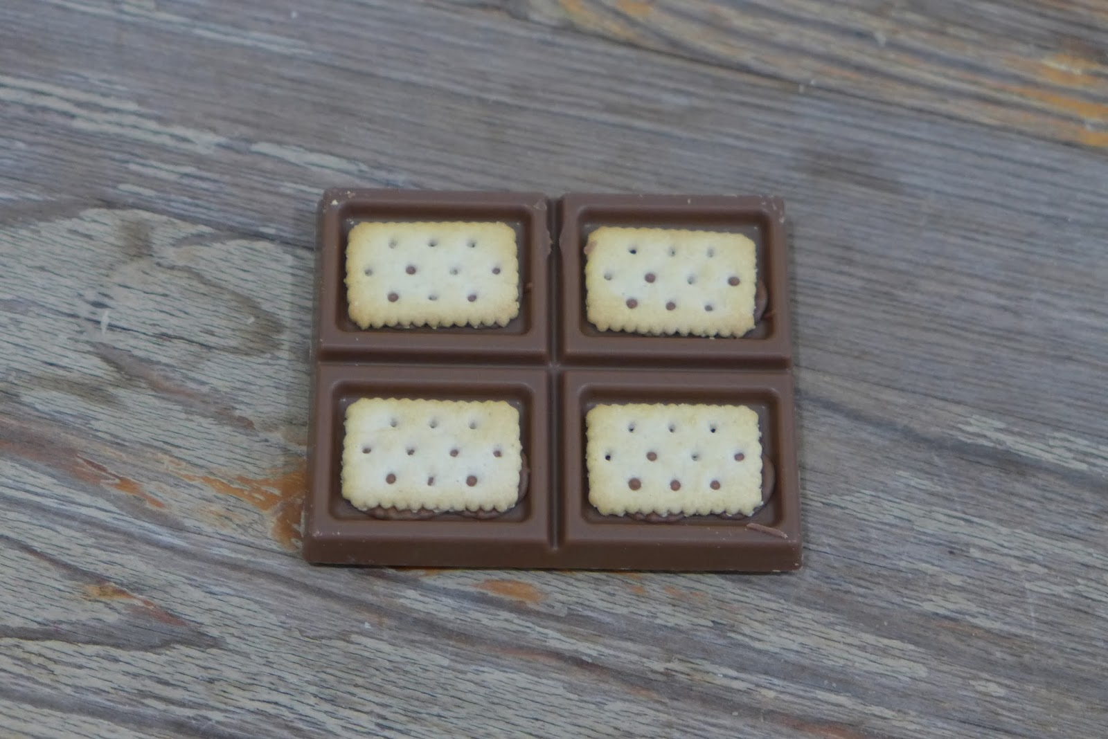 Creamy Steaks Cadbury, Dairy Milk Ritz