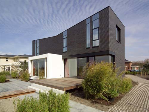 House Design Brick, Comfort And Minimalist Style Modern House Plans ...