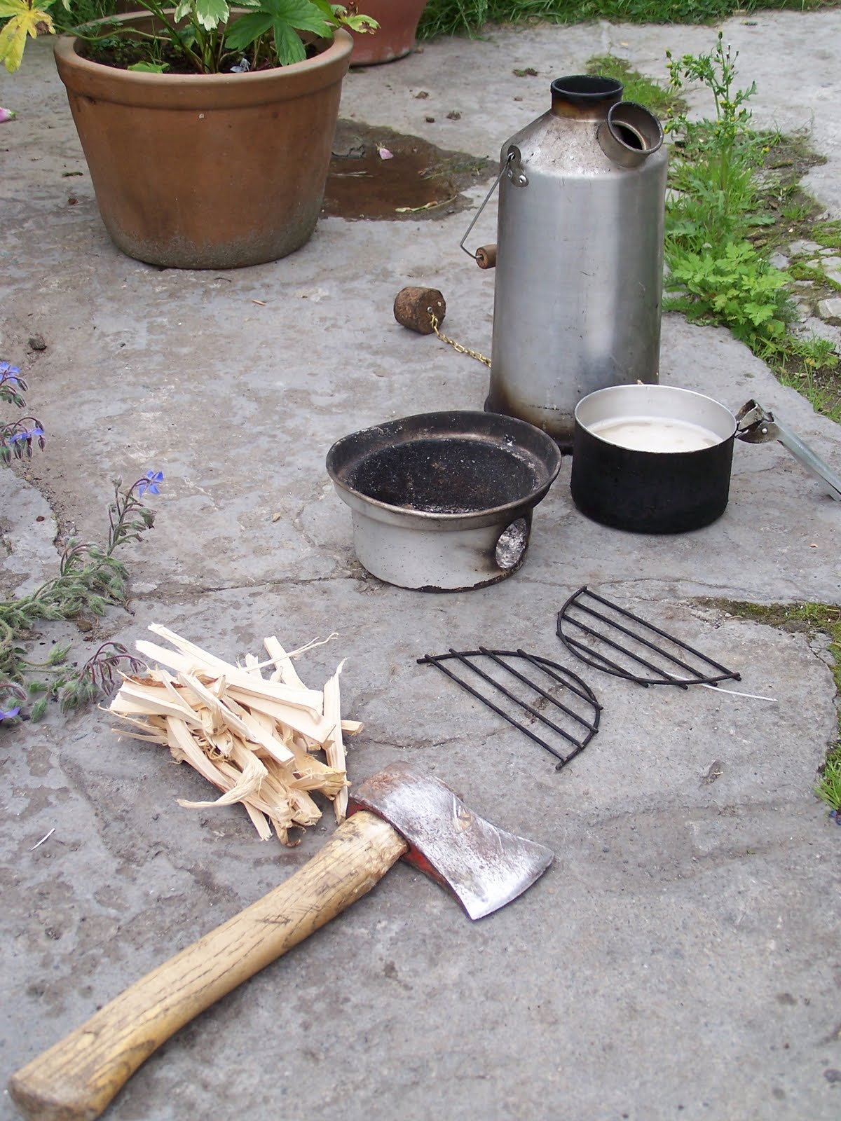 The Backwoodsman The Kelly Kettle