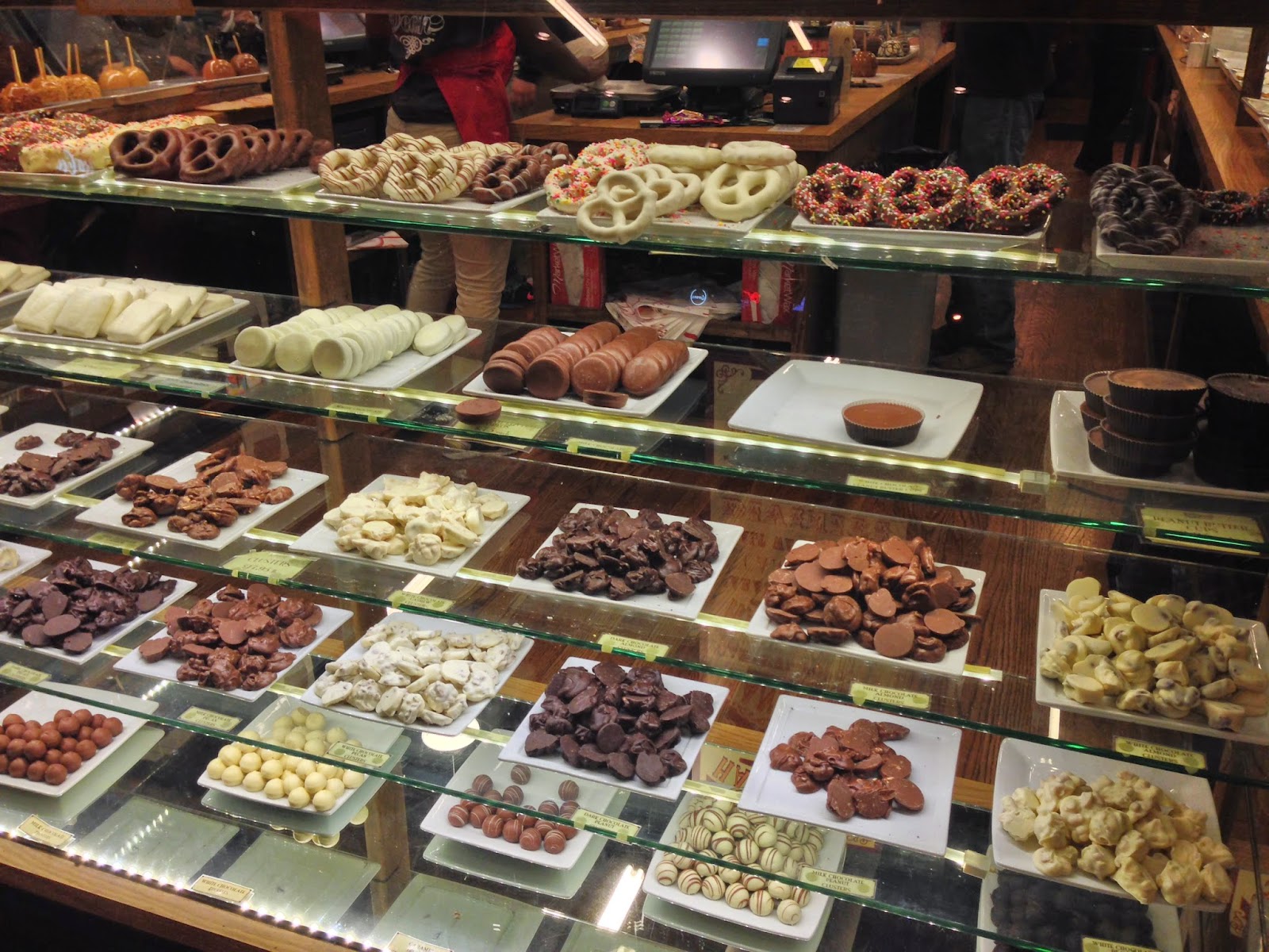 A Touch of Southern Grace Savannah's Candy Kitchen