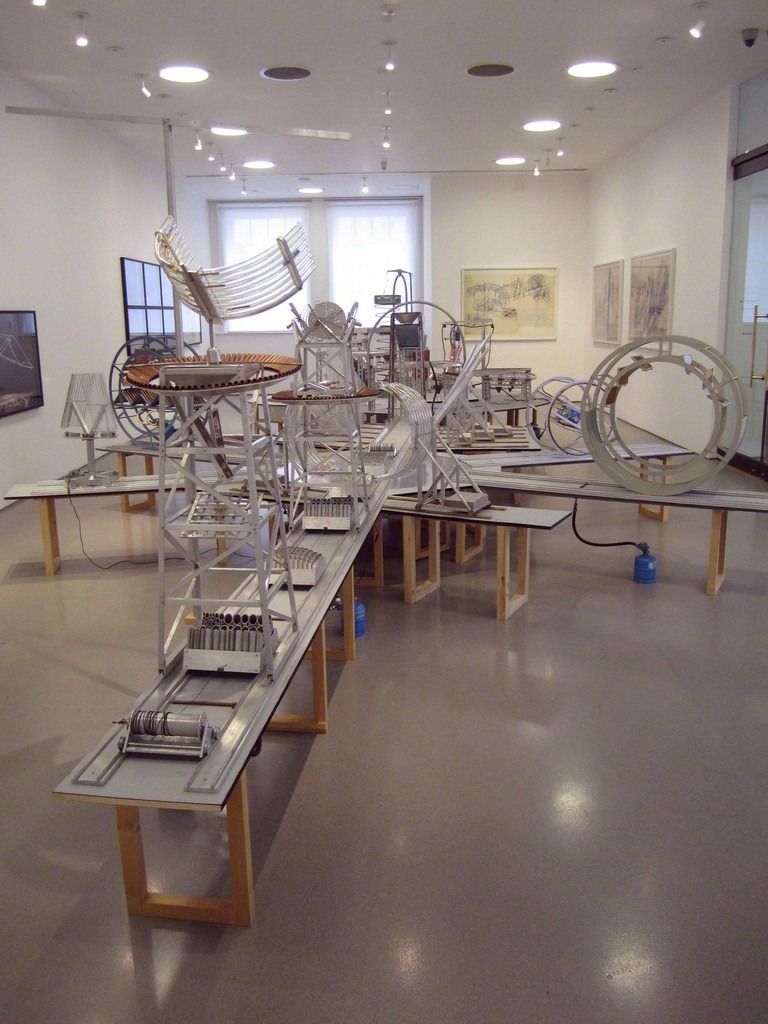 a f a s i a Dennis Oppenheim