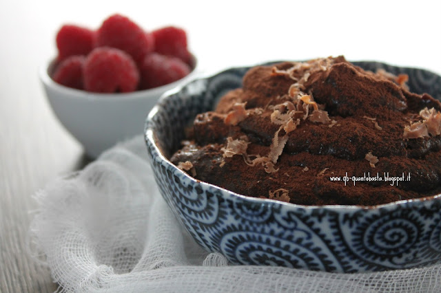 www.qb-quantobasta.blogspot.it - Mousse al cacao e avocado www.qb-quantobasta.blogspot.it - Mousse al cacao e avocado