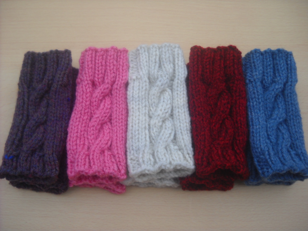 Bijouxboutique New kids cable knit wrist warmers