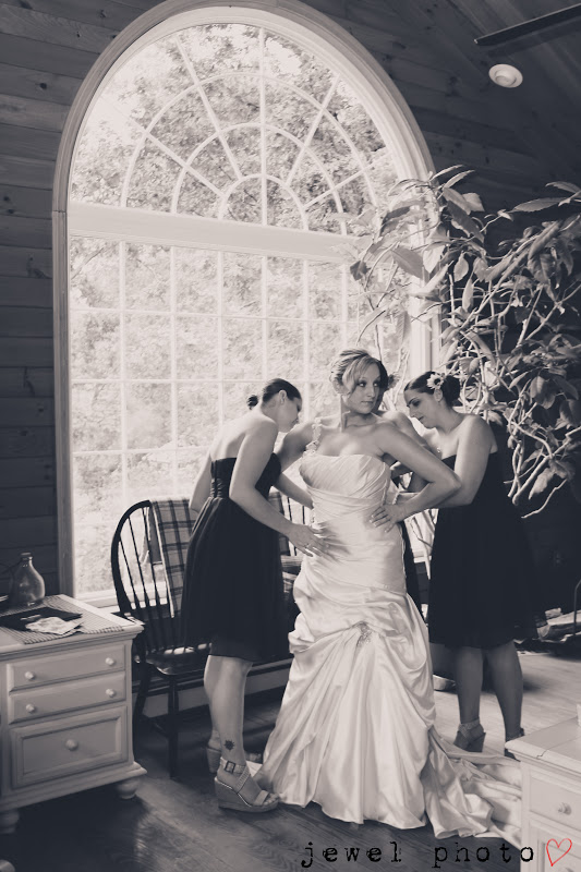 Elizabeth & Jared at the Golden Lamb Buttery!! Jewel Photo