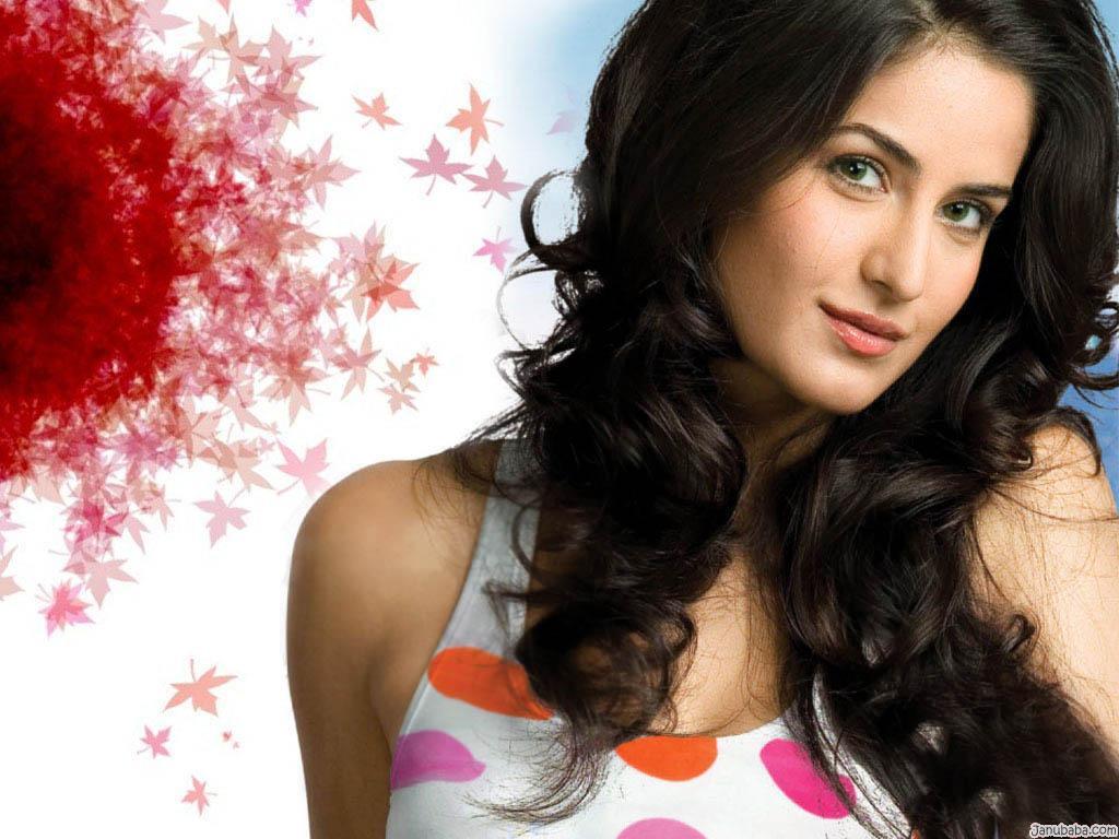 Download wallpapers free: Katrina Kaif wallpapers