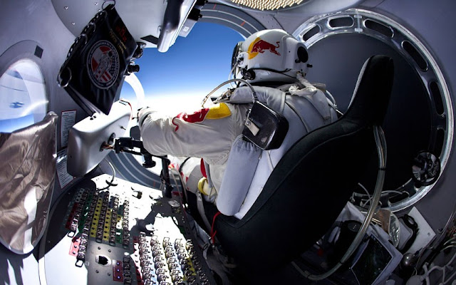 FUN TO BE BAD: Baumgartner Forced to Abort Jump at Last Minute