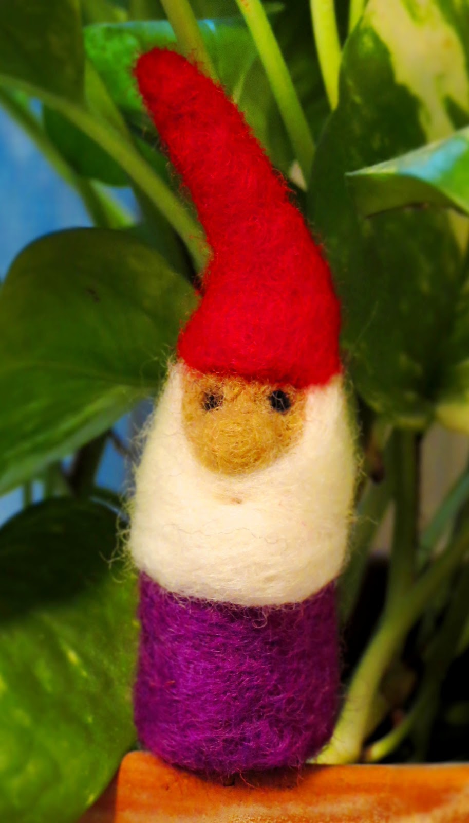 Beeaba Needle Felted Gnome