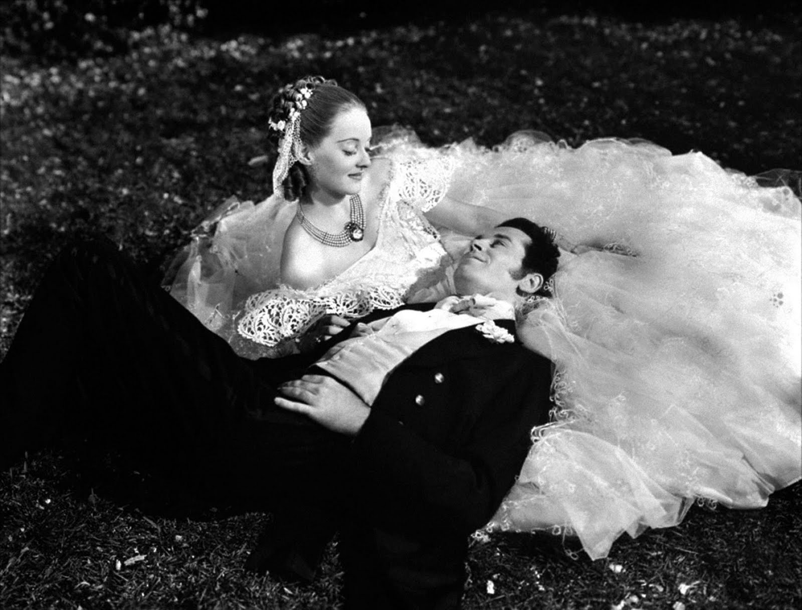 Love Those Classic Movies!!!: Jezebel (1938) the love of Preston & Julie!