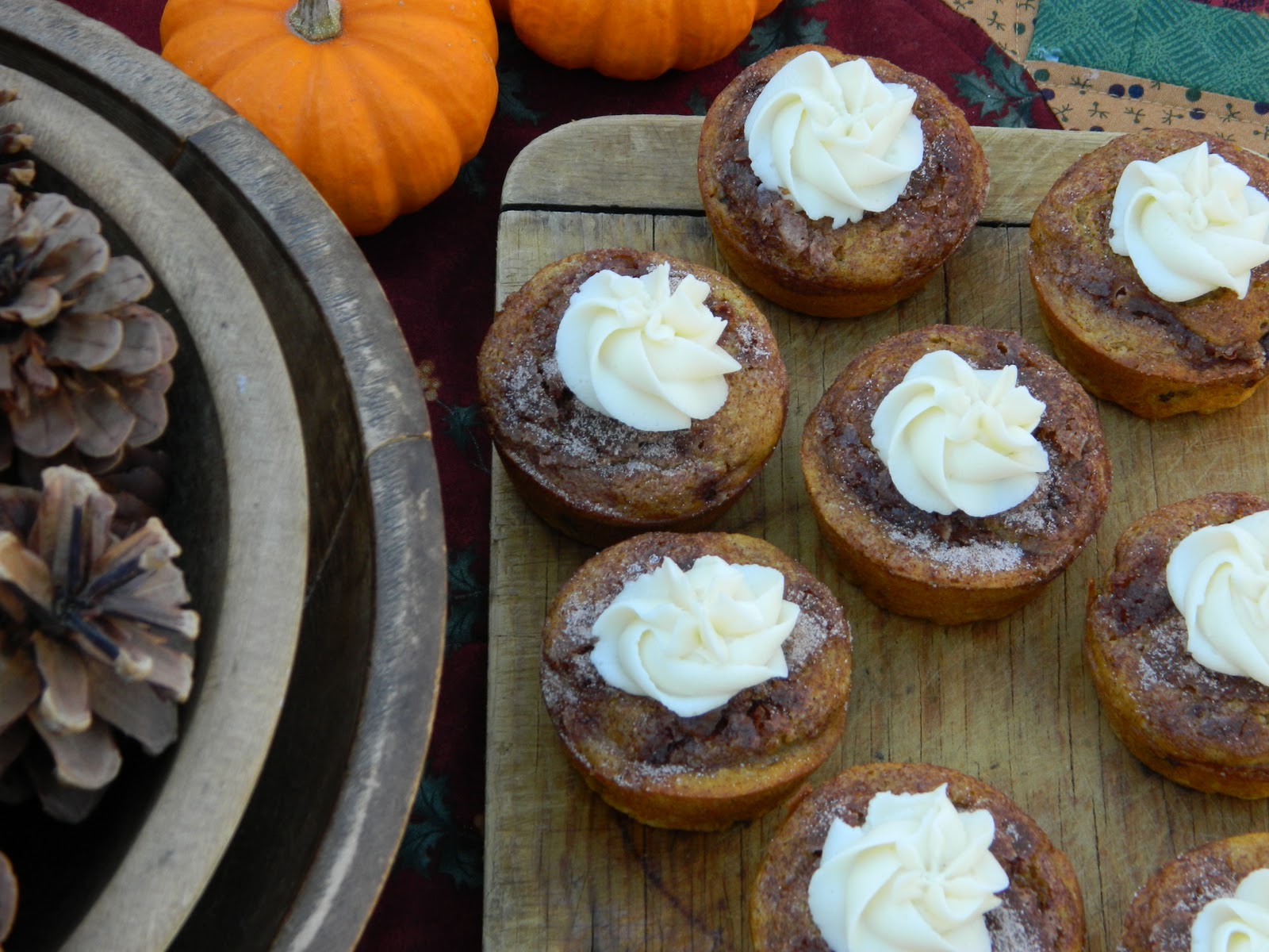 The Wednesday Baker THE PIONEER WOMAN PUMKPIN SPICE MUFFINS