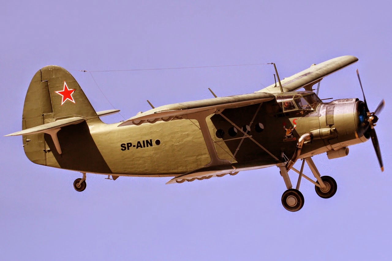 الطائرة التي تطير إلى الخلف .. قصة أغرب طائرة في العالم Antonov_An-2_SP-AIN_(8440879513)