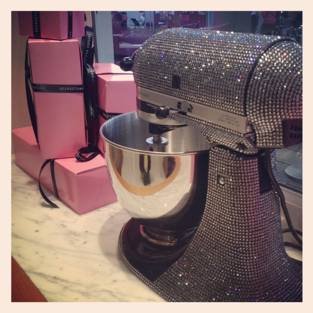 Check out this blinged out cake mixer. CUUTE