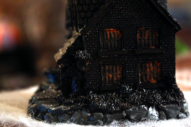 A Day in the Life of One Girl: DIY: Haunted House