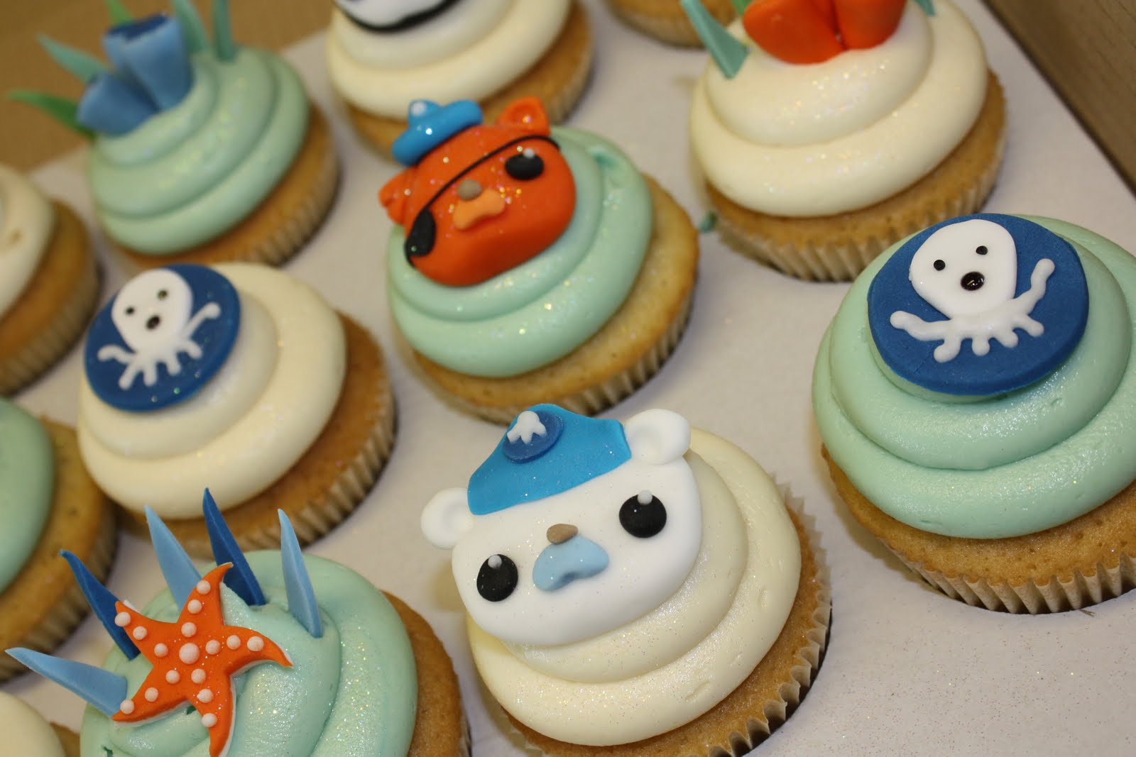 The Little House of Cupcakes "OCTONAUTS" CUPCAKES!