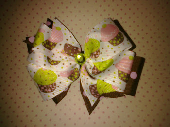 Cupcake Bow