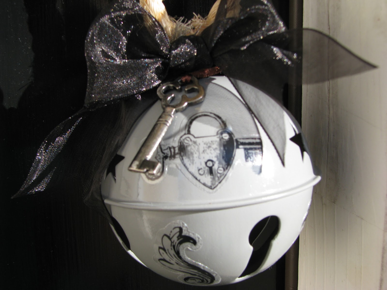 HomeMadeville Your Place for HomeMade Inspiration Door Bell Update