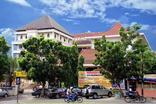 Foto Kampus STIE Dharmaputra SMG