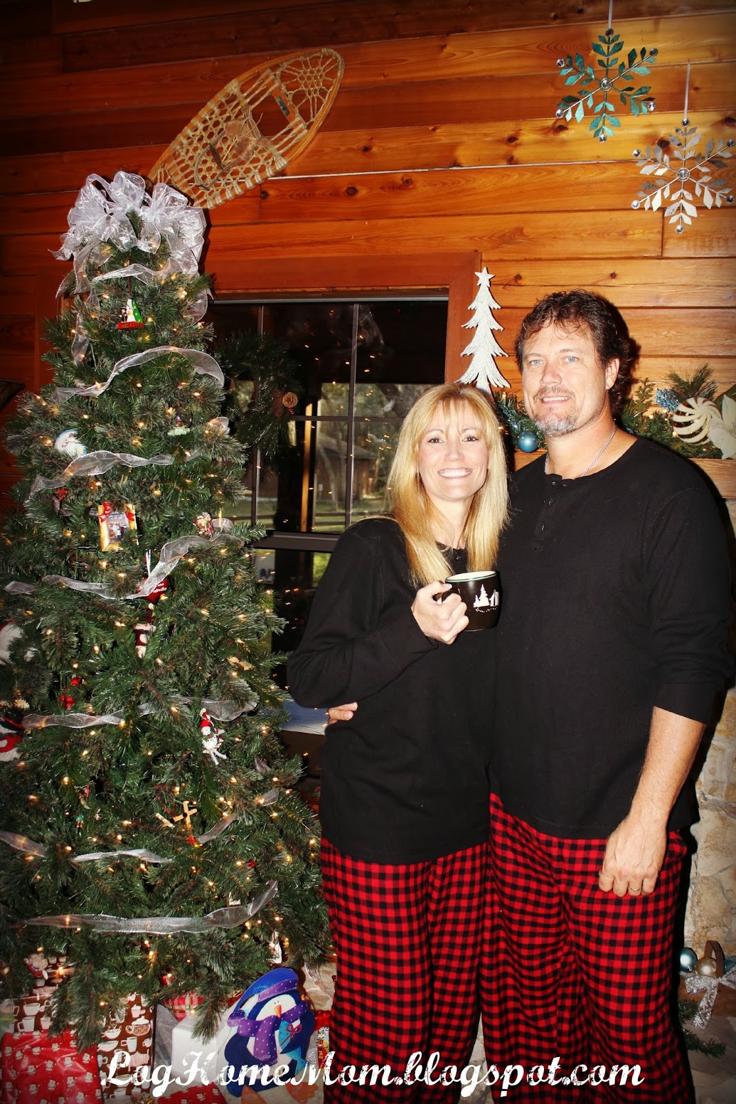 Log Home Mom Christmas Makes Me Feel Emotional