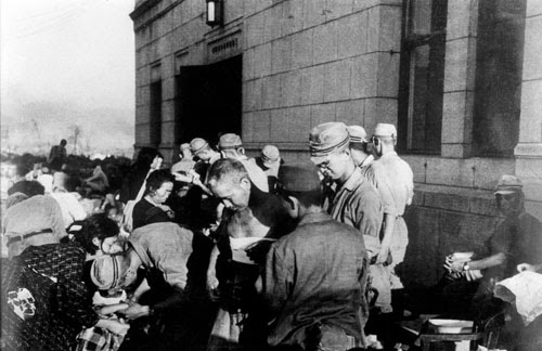 Bombas nucleares de Hiroshima e Nagasaki Bombas nucleares de Hiroshima e Nagasaki