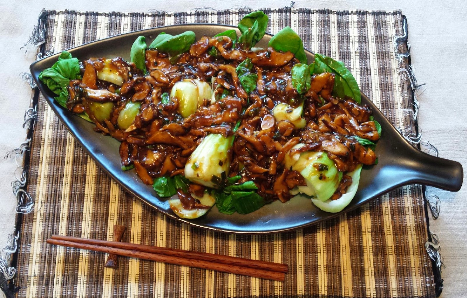 Hot Dinner Happy Home Baby Bok Choy & Mushrooms with Oyster Sauce