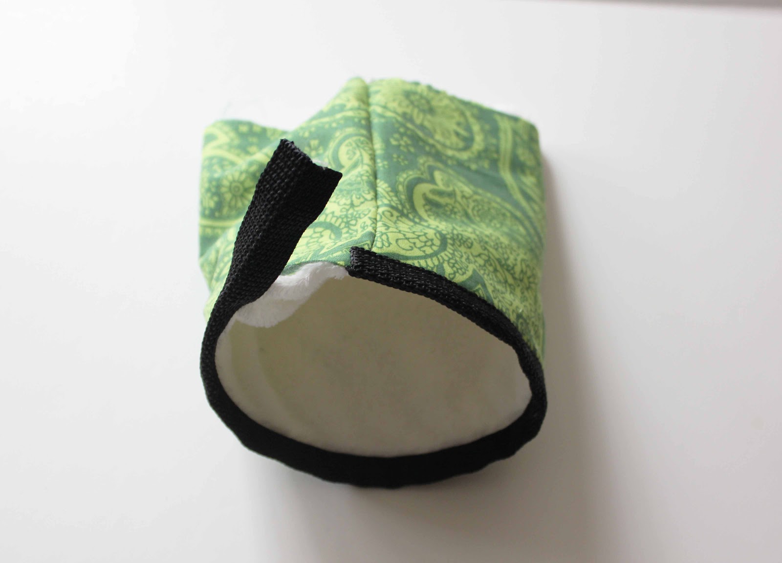 All Beta How to make a rock climbing chalk bag?