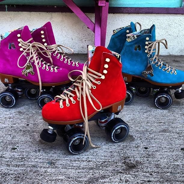 Patinando e Cantando Novos modelos de Moxi Roller Skates