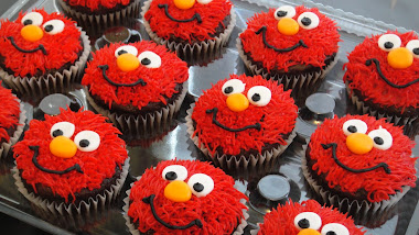 Elmo Cupcakes