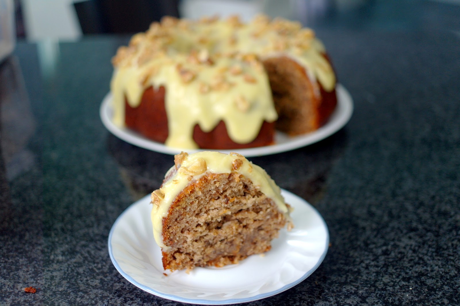 Around le globe Hummingbird bundt cake