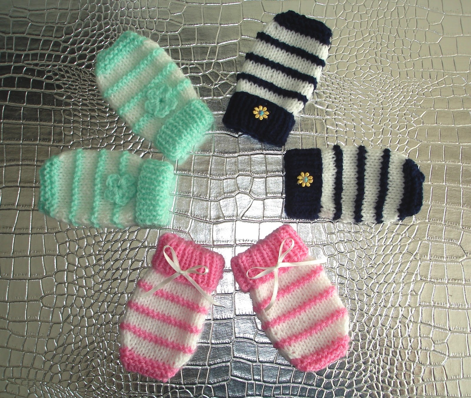 mariannas lazy daisy days: Garter Stitch Ridge Baby Mittens